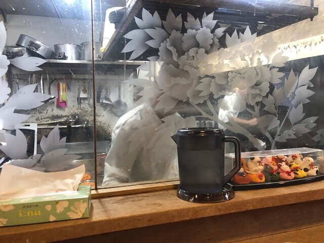 グリルオーツカの店舗の中の様子