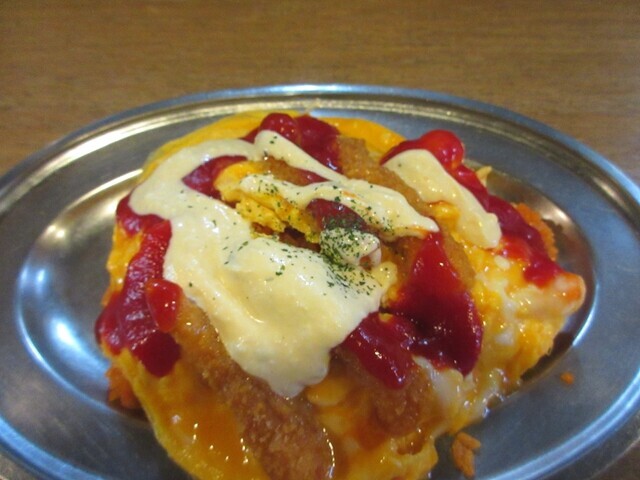 グリルオーツカで注文したエビハントンライス