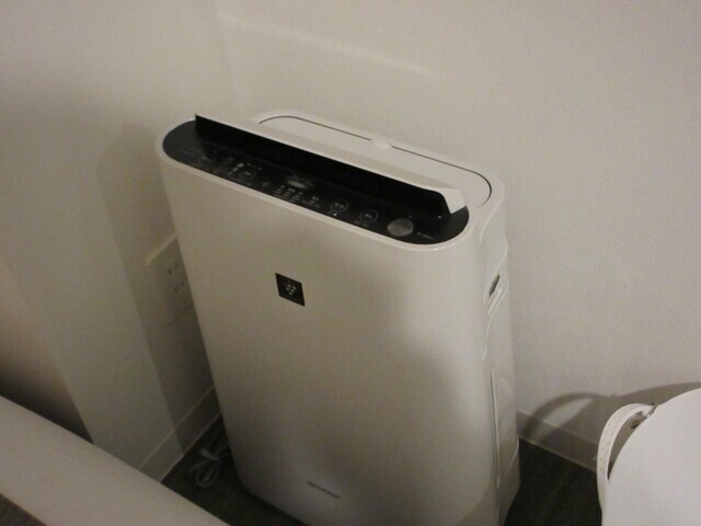 スーパーホテルPremier博多の設備の１つ空気清浄機