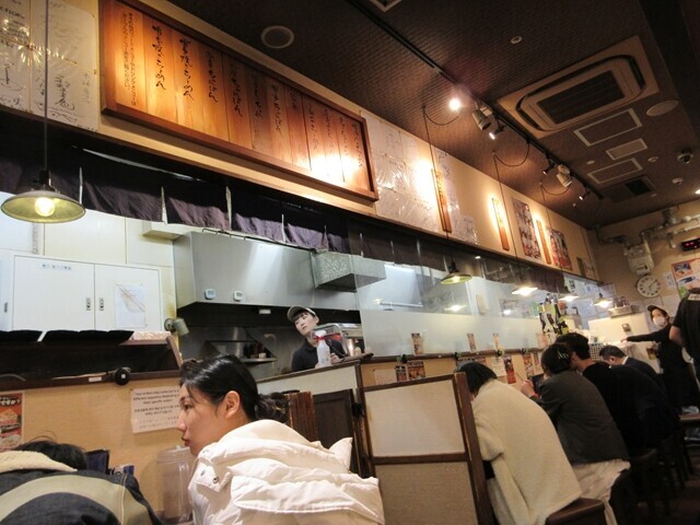 博多ラーメンshinshin店内の混雑