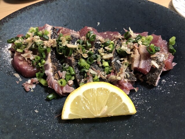 奴寿しで注文したカツオのタタキレビュー