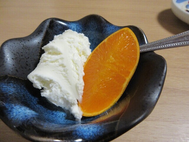 奴寿しで食べたデザート