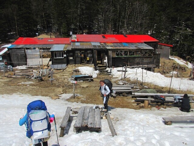 テント泊地の南御室小屋