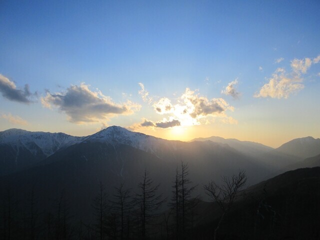 南アルプス夕焼けの景色の様子