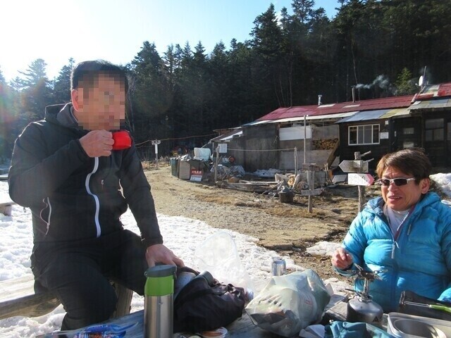 南御室小屋テント泊して食事を一緒にした山仲間
