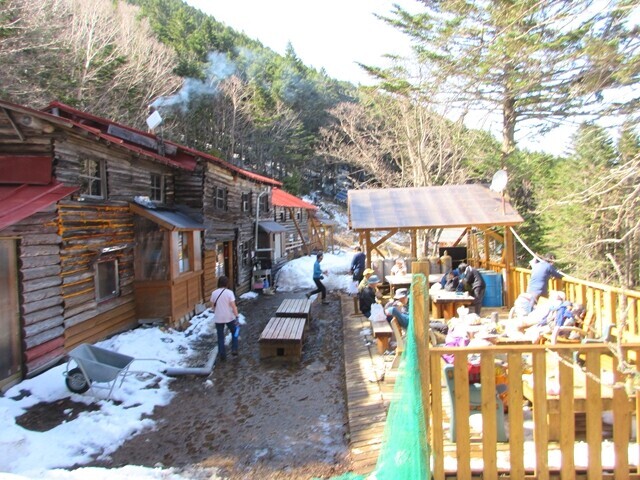 甲武信ヶ岳の山小屋