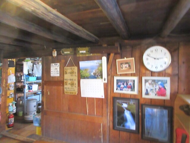 甲武信ヶ岳の山小屋の食事の時間