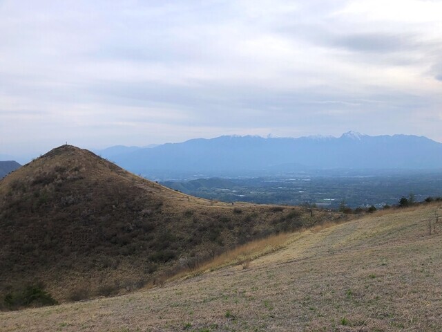 大盛山から飯盛山の景色