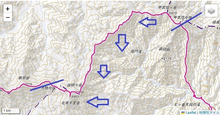 国師ヶ岳と北奥仙丈岳へテント泊縦走した際の登山ルートと標高差地図