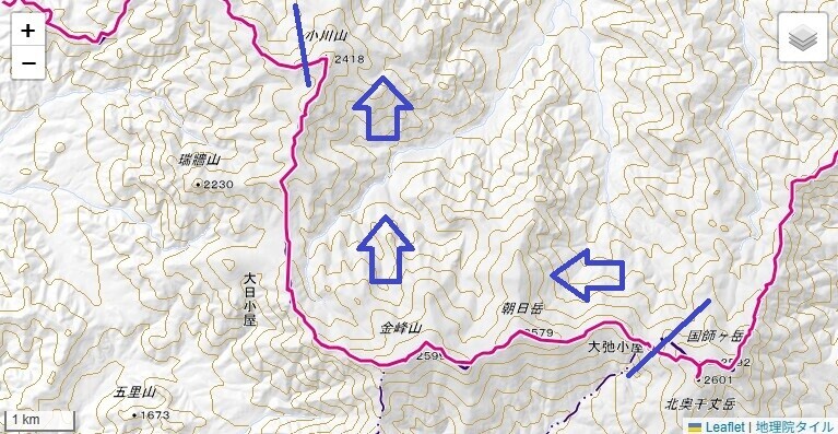 大弛小屋から金峰山を経由して大日岩、小川山へ縦走した登山のルートと標高差地図