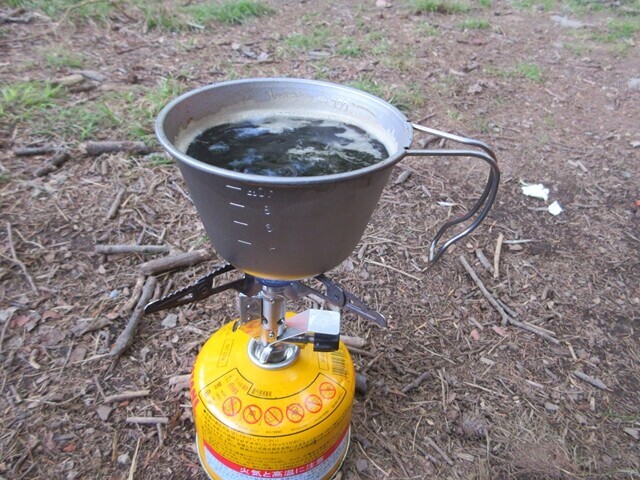 スノーピーク深型チタンシェラカップは容量も丁度良く飲み物を入れるのに最適