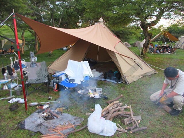 高ボッチ高原でキャンプ中の様子と荷物