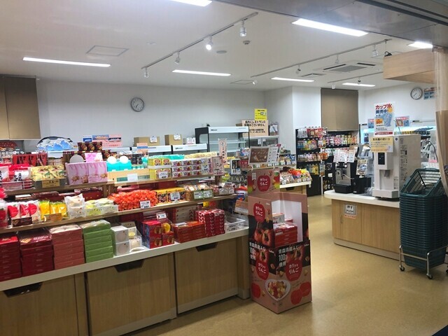 八戸港新ターミナル内で営業している売店