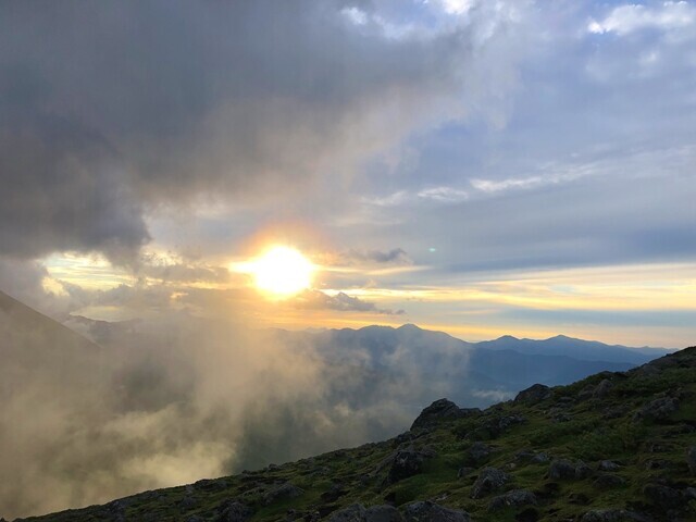 美瑛岳へ登山中の様子