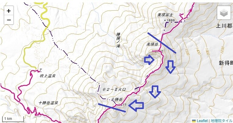 美瑛岳から十勝岳の登山コースと標高差の地図