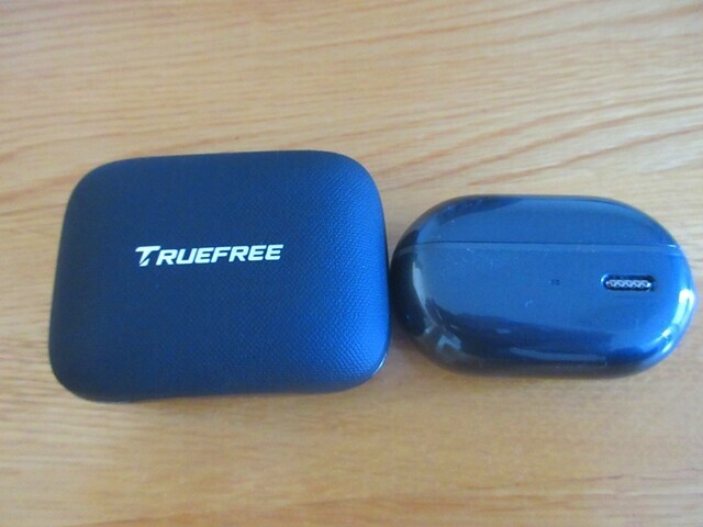 TRUEFREE EarFit DS1ワイヤレスイヤホンと他社の耳にかけるタイプのイヤホンと比較しレビュー
