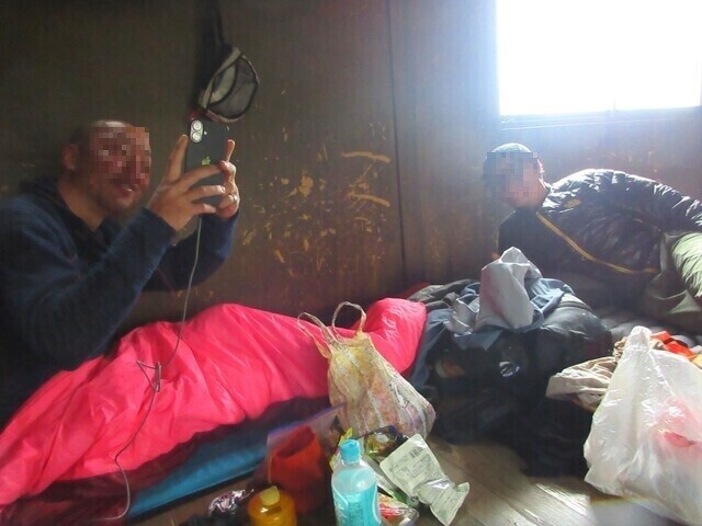 美瑛富士避難小屋で宿泊した同じルートを登った登山者