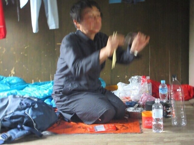 美瑛富士避難小屋に泊まったオプタテシケ山で出会った女性登山者