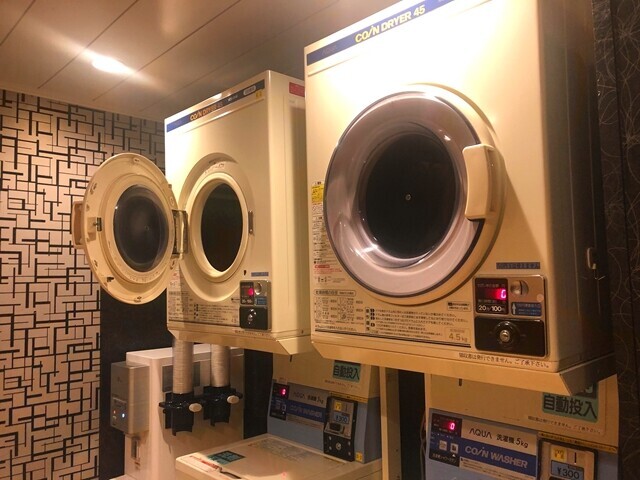 アパホテル富山駅のコインランドリーの様子をレビュー