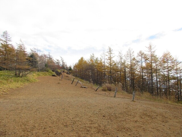真教寺尾根の賽の河原