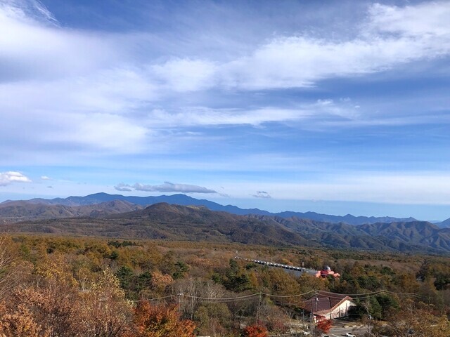 美し森からの八ヶ岳の景色と紅葉の色づき具合