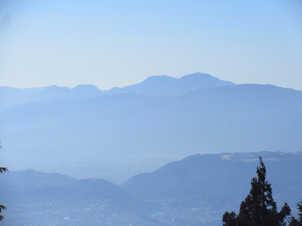大山から眺める箱根方面の景色