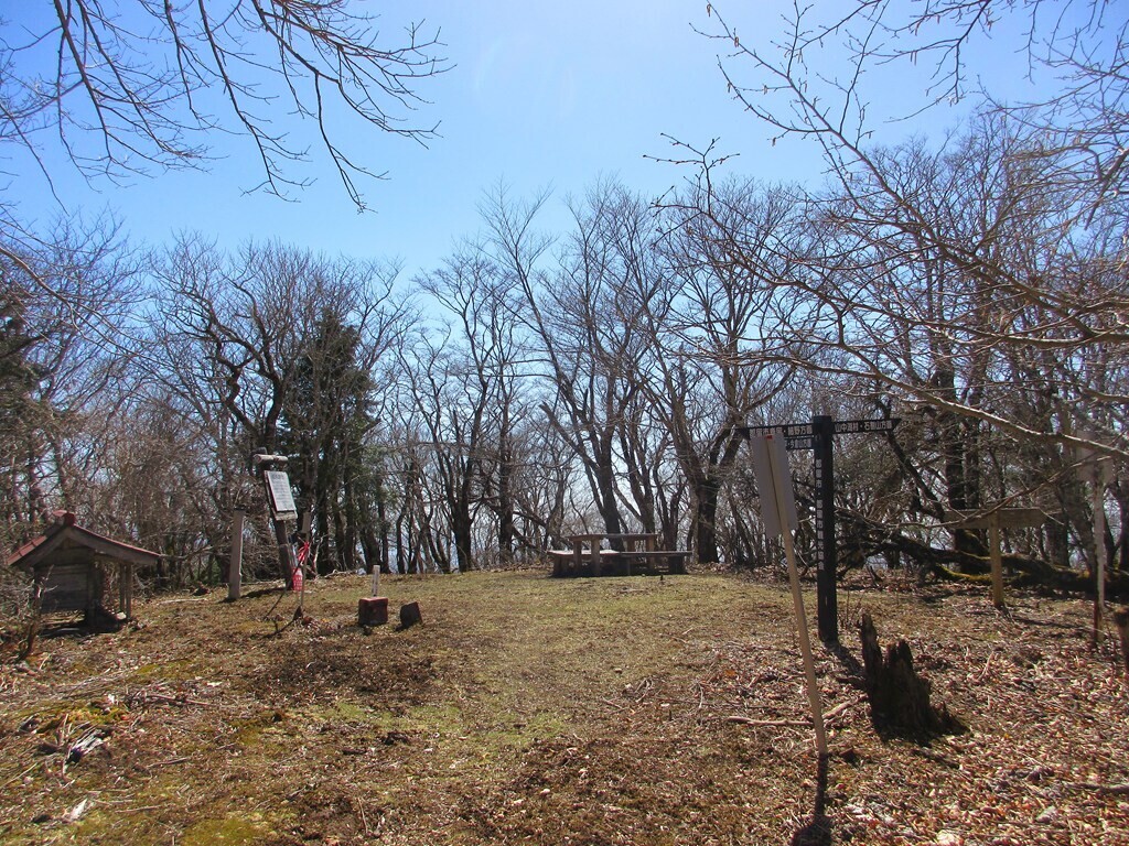 御正体山の山頂に到着