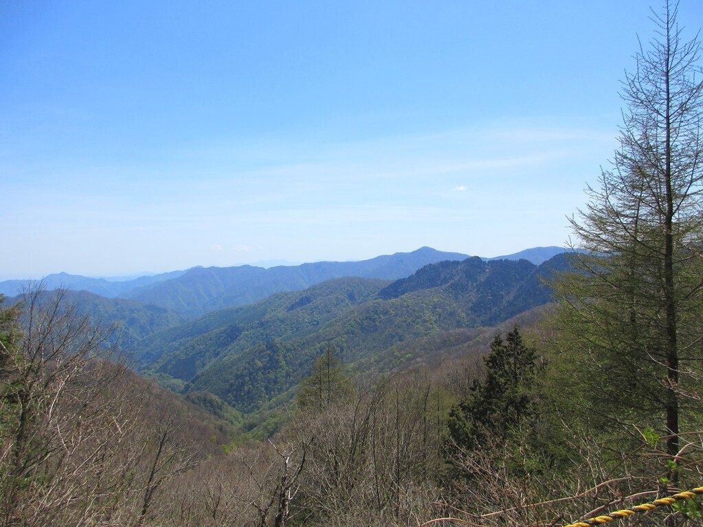 酉谷山避難小屋からの景色