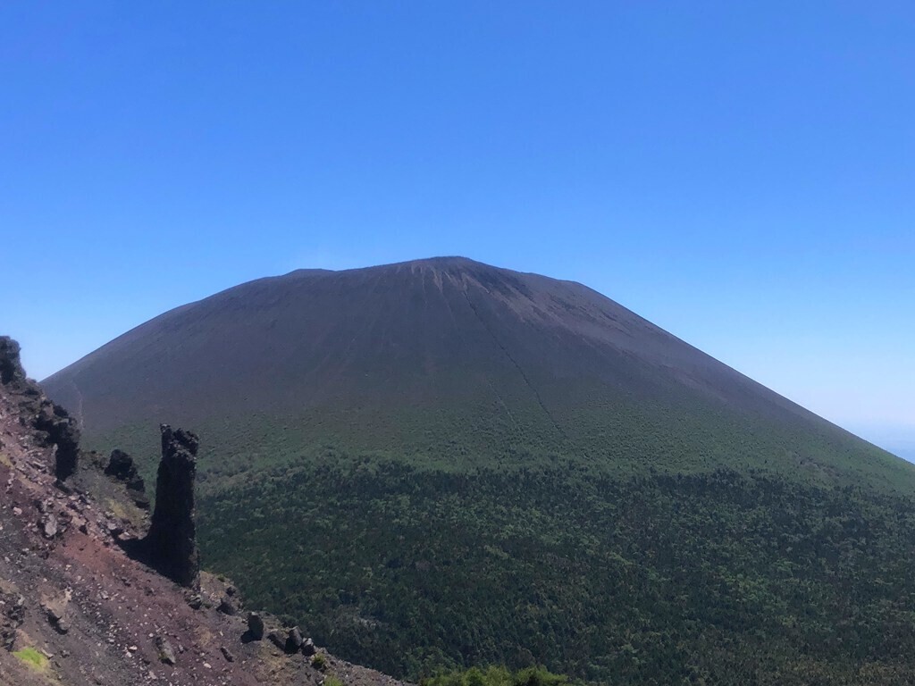間近で見る浅間山