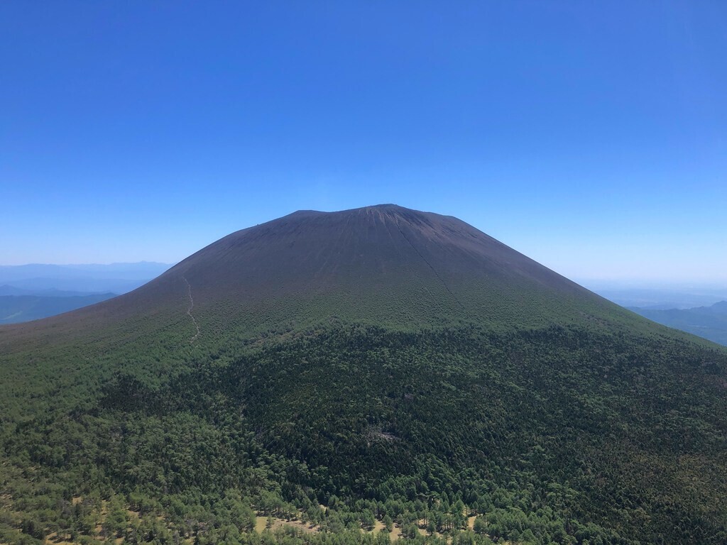 トミーの頭からの浅間山の景色