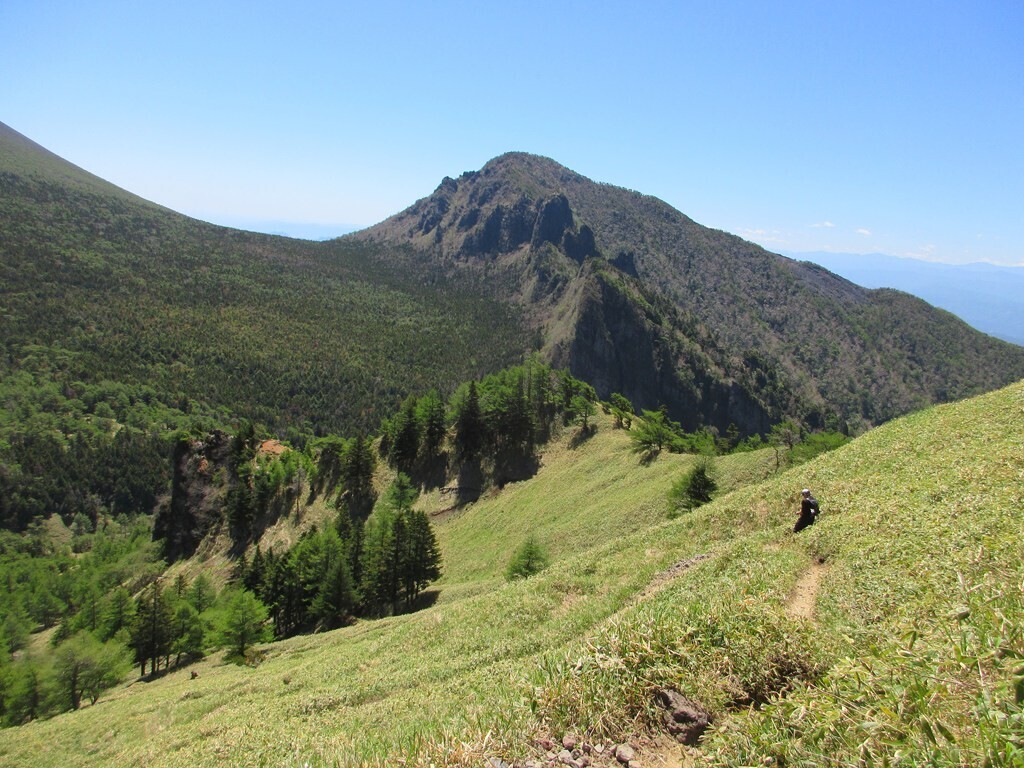 牙山の稜線