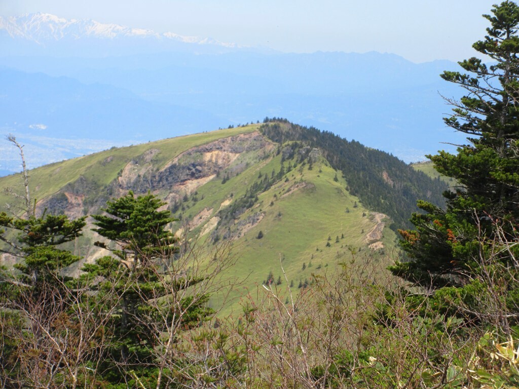 四阿山から根子岳の景色