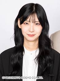 【山﨑おしるこ】芸大卒で絵本作家!?本名や年齢、バンド「ジュースごくごく倶楽部」での活躍まとめ