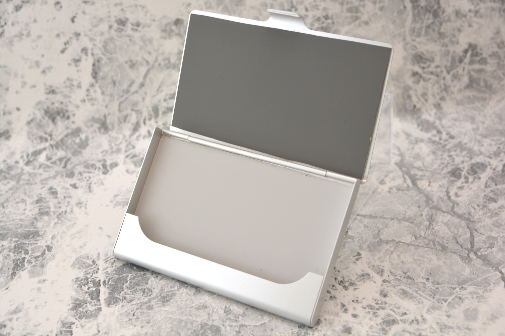 銀一 シルクグレーカードver 2 と 至近距離レフ板 あおかみろんぐ