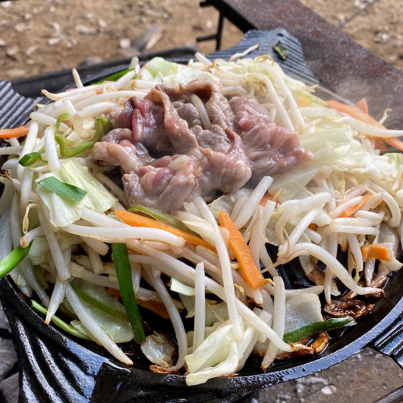 キャンプでジンギスカンは有りです