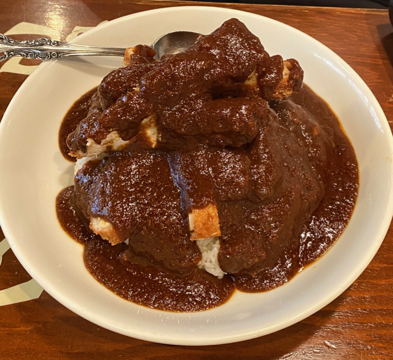 中料理店でカレーです