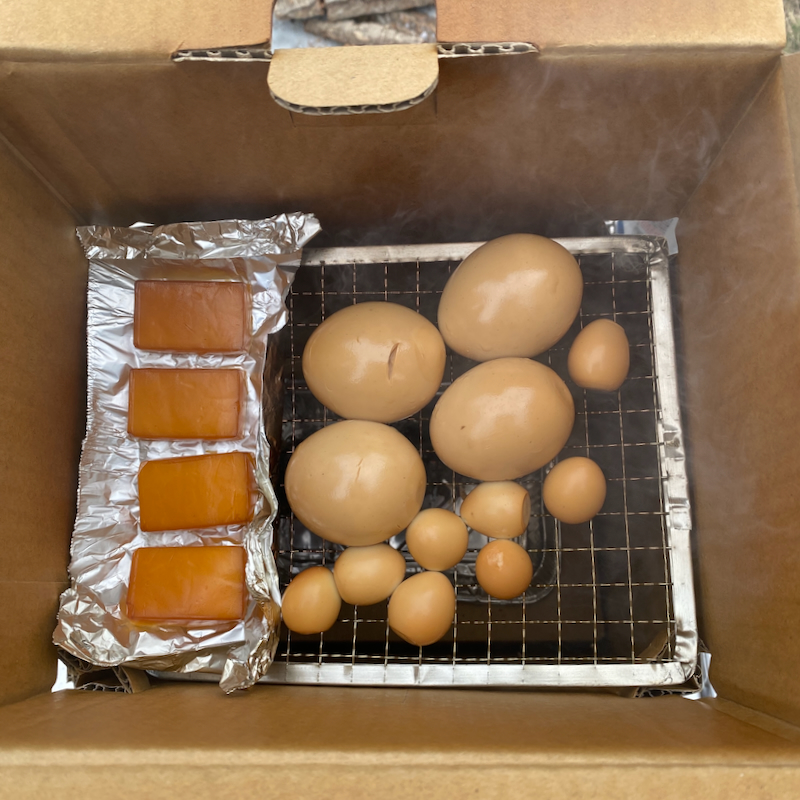 ダンボール燻製