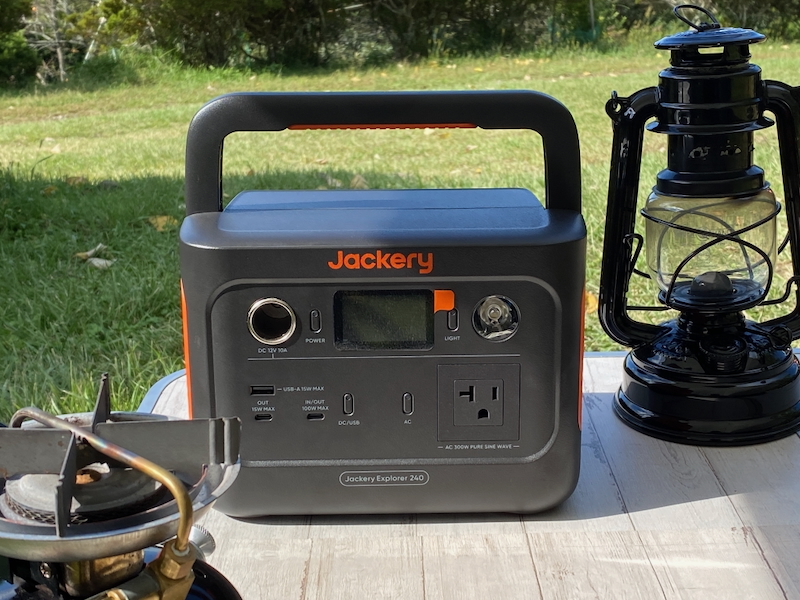 キャンプの必需品ポータブル電源 portable-power-camp-summer