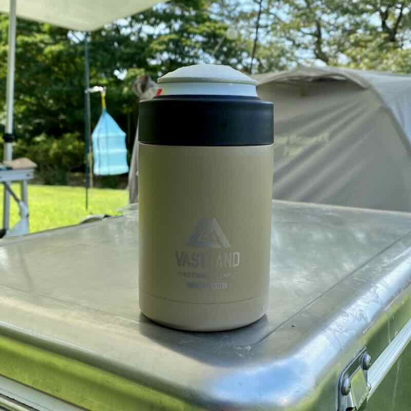 缶クーラーに缶ビールを入れてみた画像
