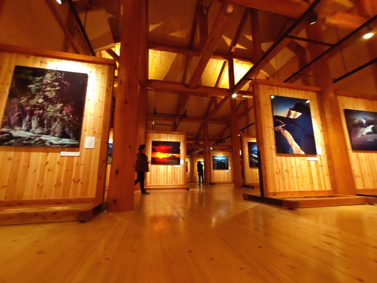 白旗史朗 南アルプス山岳写真記念館　2階