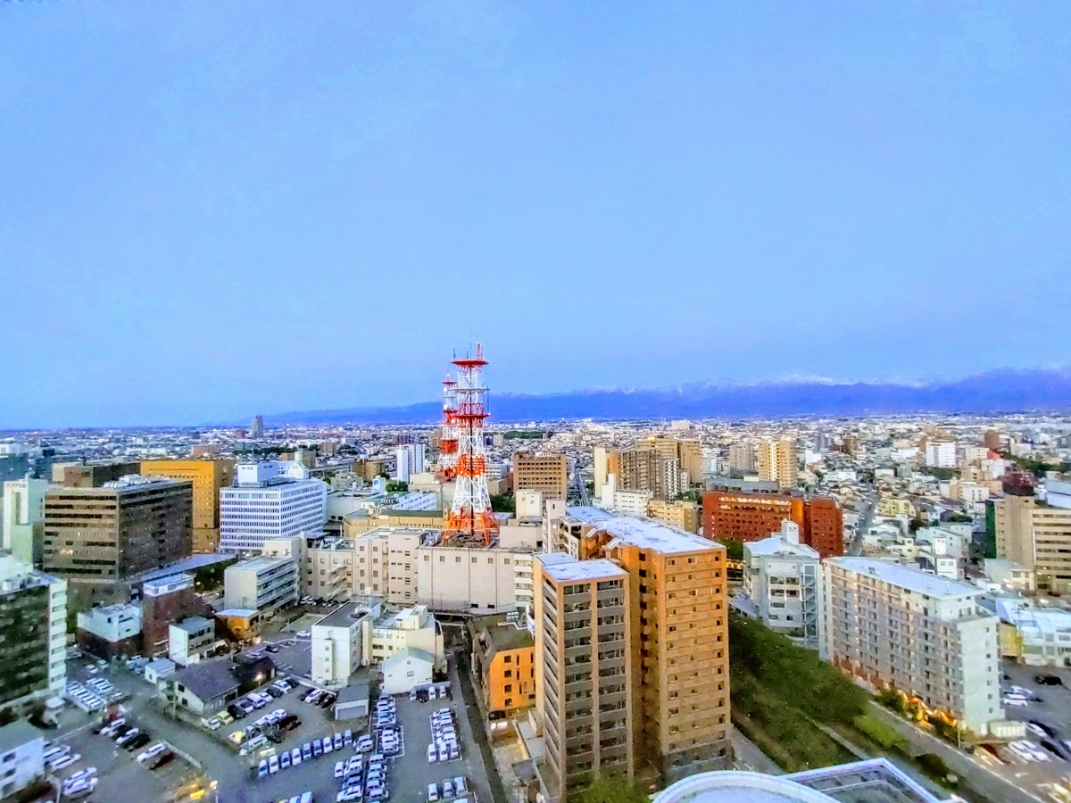 富山市役所 展望塔