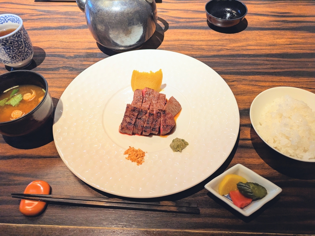 飛騨牛グリルばくろ