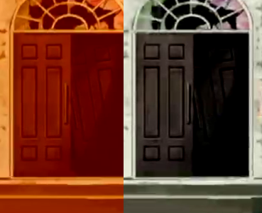 ダンまちメモリアフレーゼのホーム画面です。夕方の時の画面と日中の時の画面を比較した資料です。教会の扉が映っています