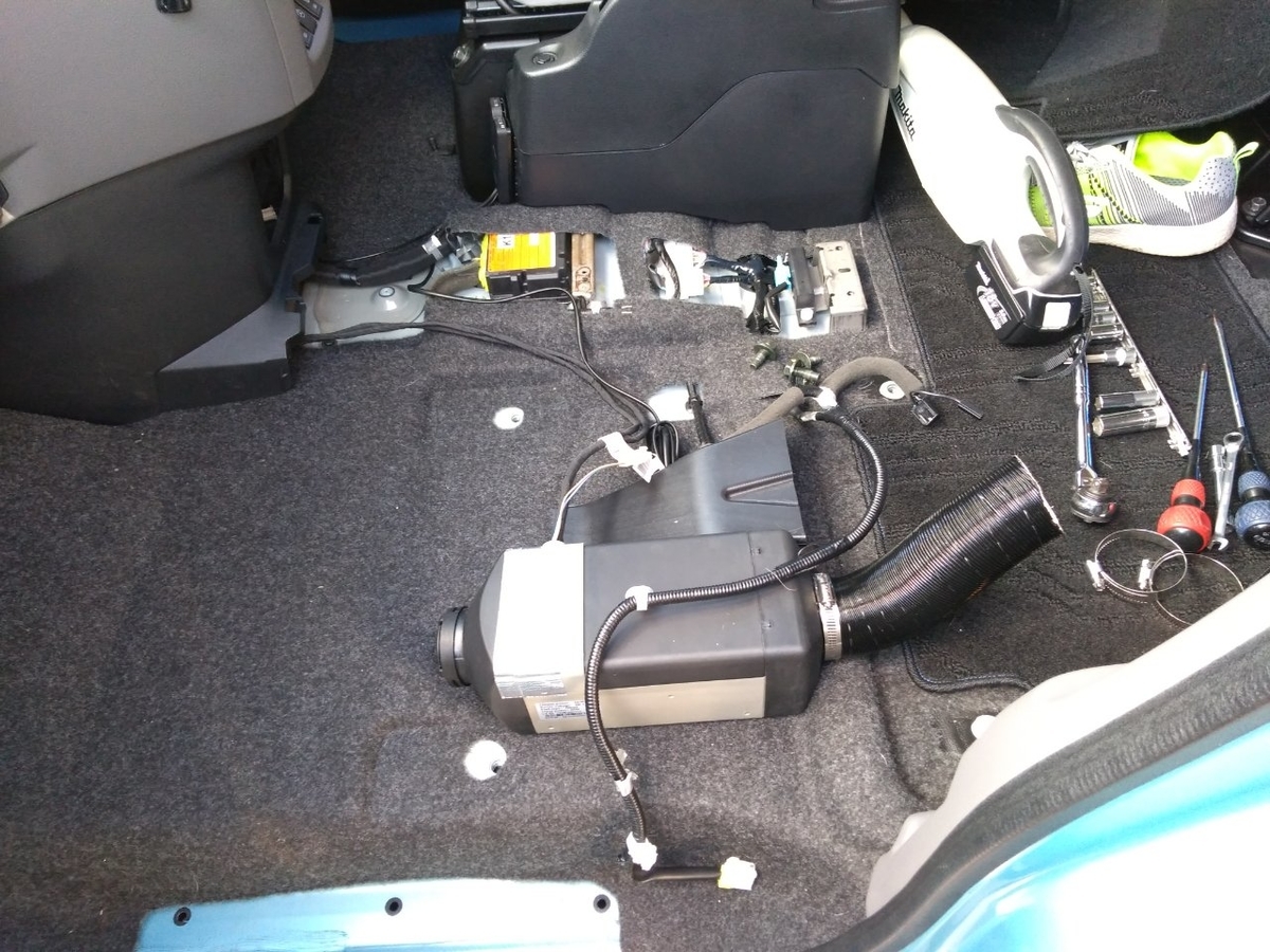 快適車中泊改造計画 Ffヒーターのdiyにチャレンジ 電気自動車 ポカリでgo