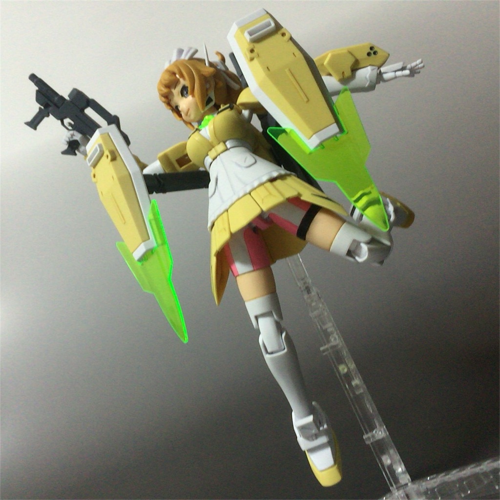 f:id:apyapon:20151110000158j:image 1/144 HGBF すーぱーふみな レビュー (素組/部分塗装)
