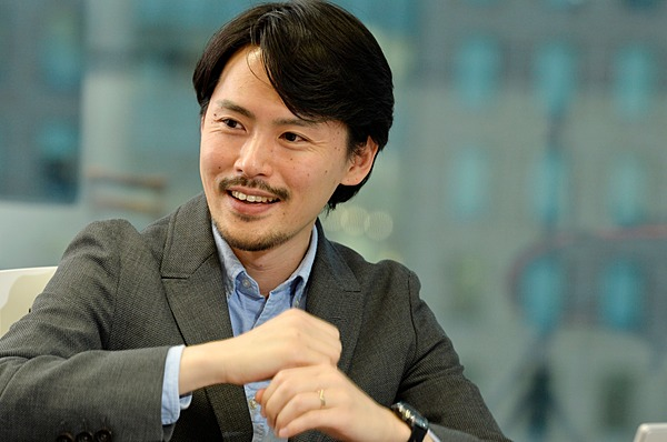 山下氏