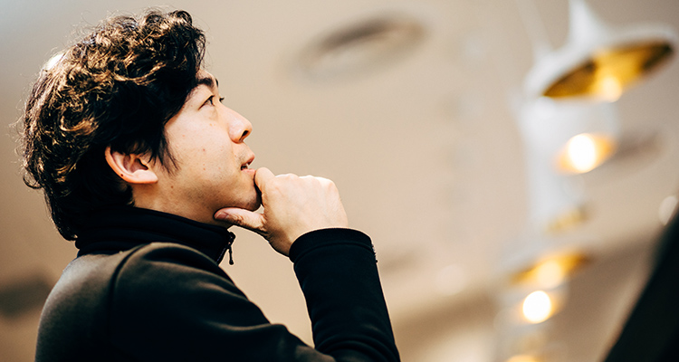 アフターデジタル時代の都市のあり方について語る藤井保文氏