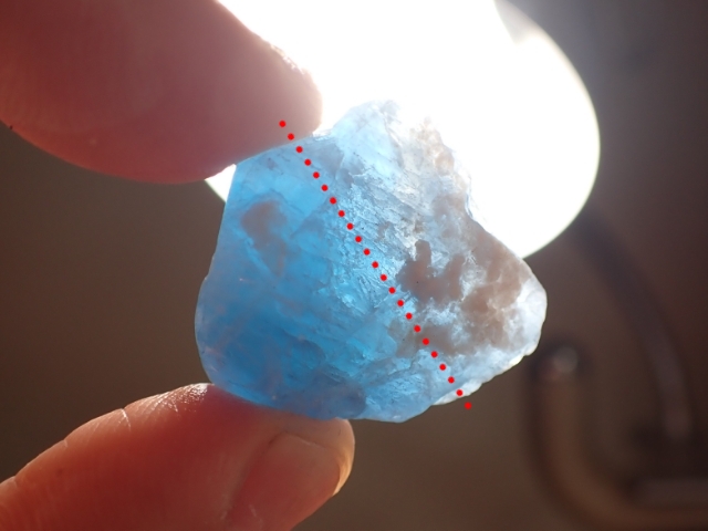 原石からカボションを作ろう その2 - 今日のフローライト