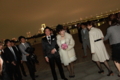 [091128日航東京結婚式後][パーティー途中でお台][夜景の集合写真]