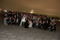 [091128日航東京結婚式後][パーティー途中でお台][夜景の集合写真]